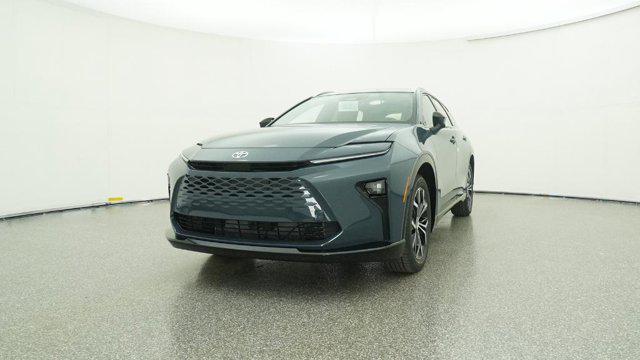 2025 Toyota Crown Signia XLE
