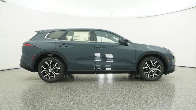 2025 Toyota Crown Signia XLE