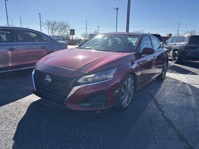 2023 Nissan Altima SL FWD