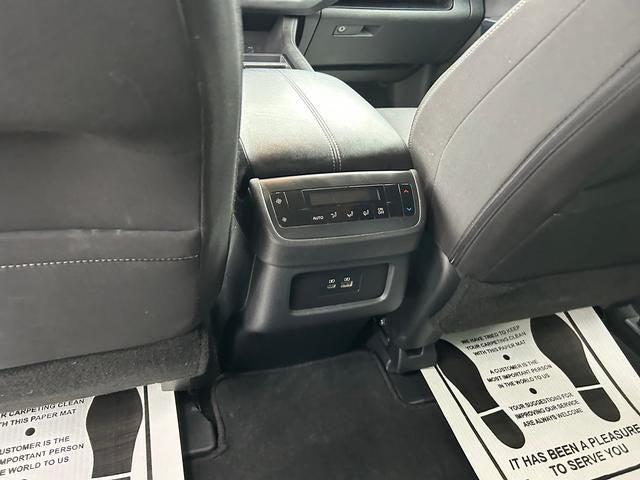 2025 Nissan Pathfinder SV 4WD