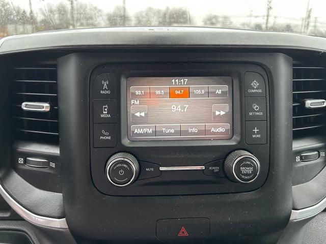 2022 Ram 1500 Big Horn Crew Cab 4x4 5'7" Box