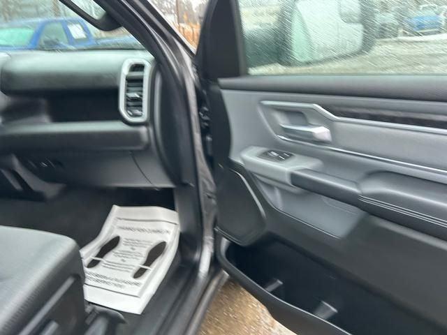 2022 Ram 1500 Big Horn Crew Cab 4x4 5'7" Box