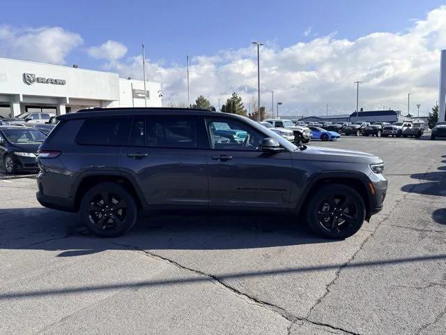 2023 Jeep Grand Cherokee L Altitude 4x4