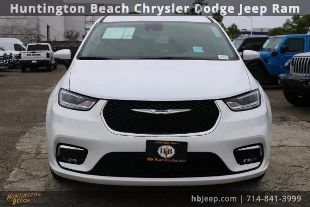 2023 Chrysler Pacifica Hybrid Touring L