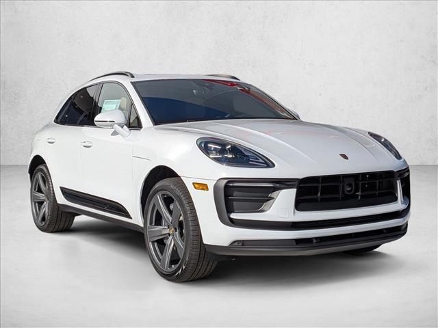 2026 Porsche Macan AWD