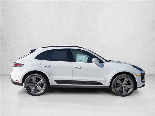2026 Porsche Macan AWD