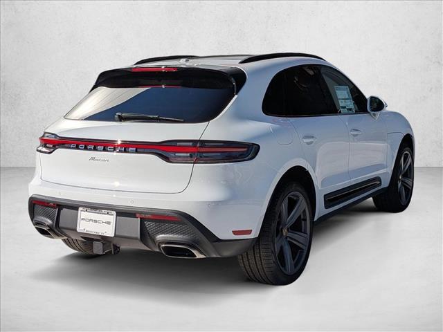 2026 Porsche Macan AWD