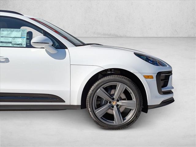 2026 Porsche Macan AWD