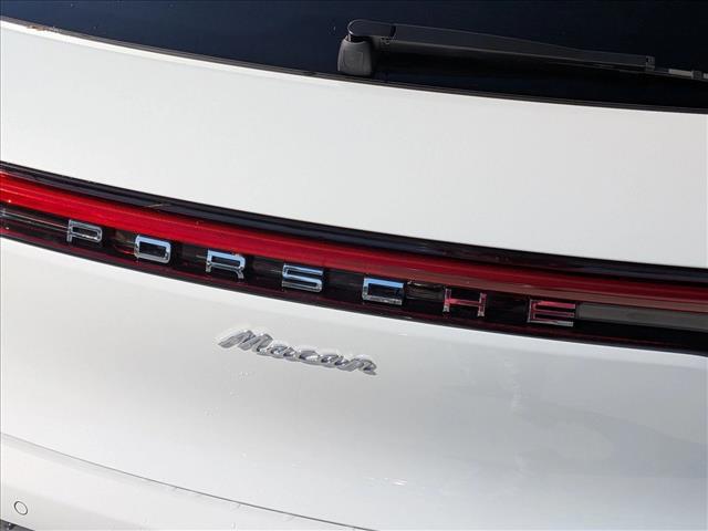 2026 Porsche Macan AWD