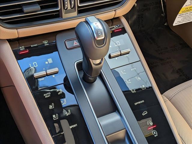 2026 Porsche Macan AWD