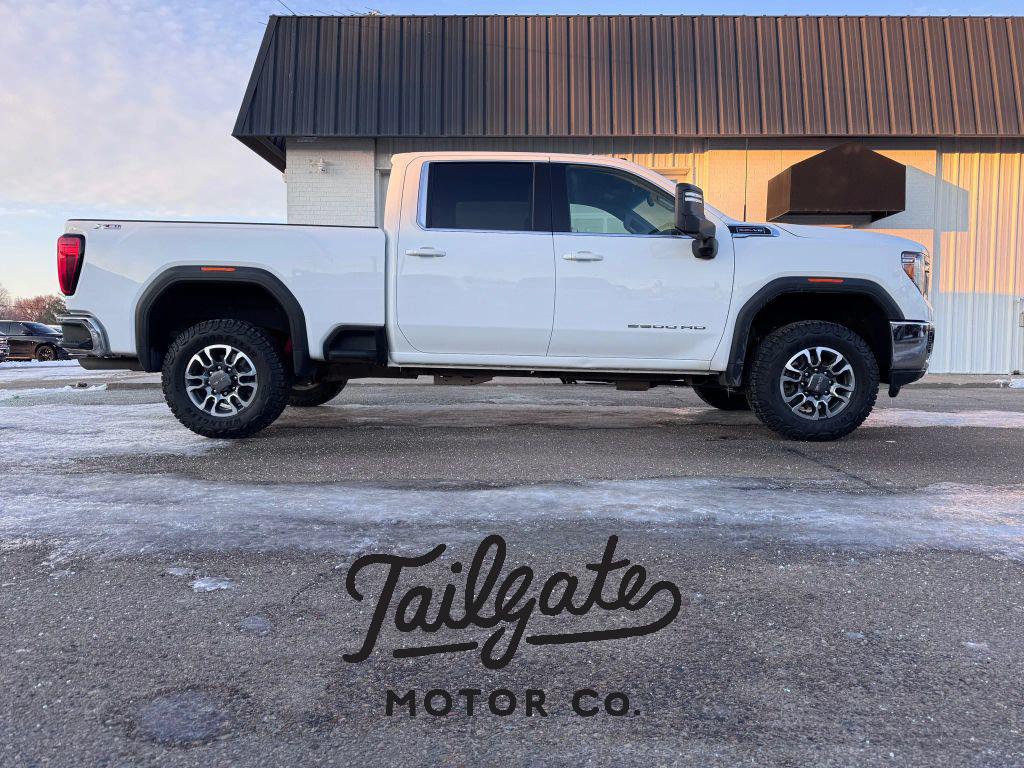 2022 GMC Sierra 2500HD SLE's photo