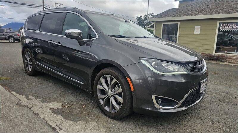 2020 Chrysler Pacifica 35th Anniversary Limited