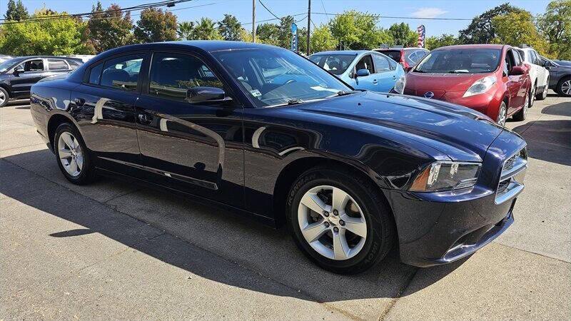 2012 Dodge Charger SE