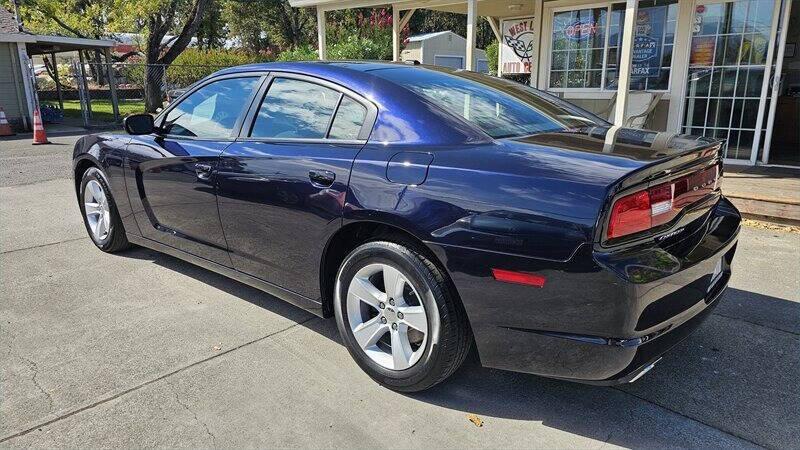 2012 Dodge Charger SE
