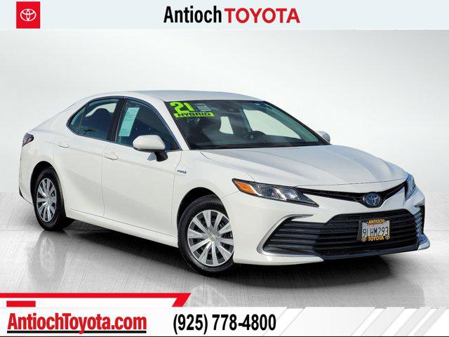 2021 Toyota Camry LE's photo