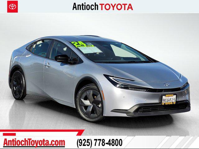 2024 Toyota Prius Limited's photo
