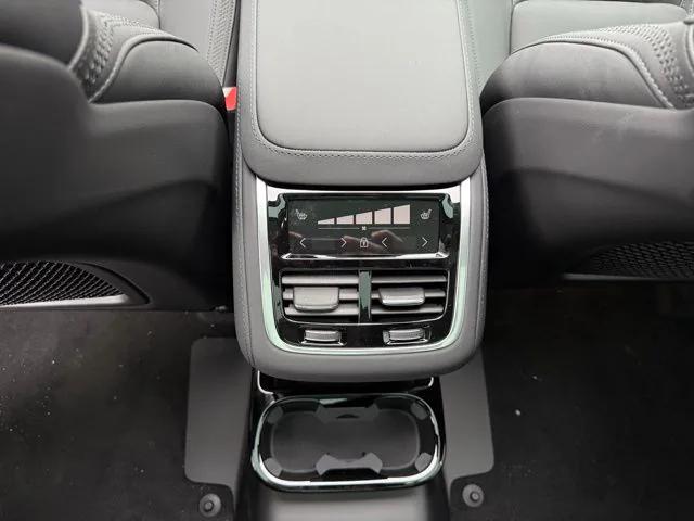 2026 Volvo XC90 B6 Plus 6-Seater