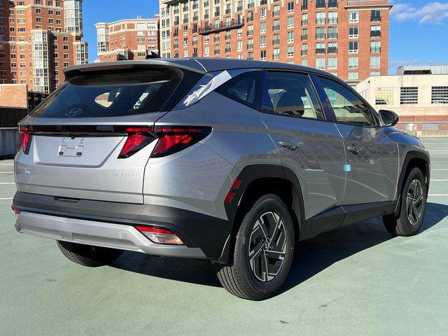 2026 Hyundai Tucson Hybrid Blue SE