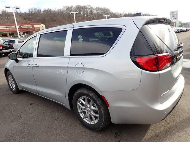 2026 Chrysler Voyager VOYAGER LX