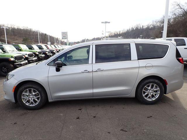 2026 Chrysler Voyager VOYAGER LX