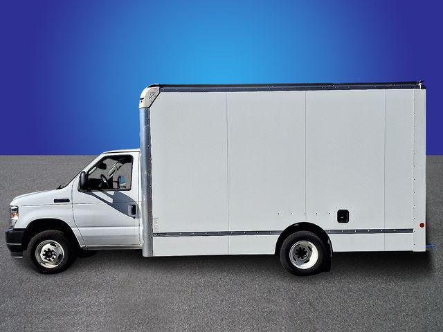 2024 Ford E-450 Cutaway Base DRW