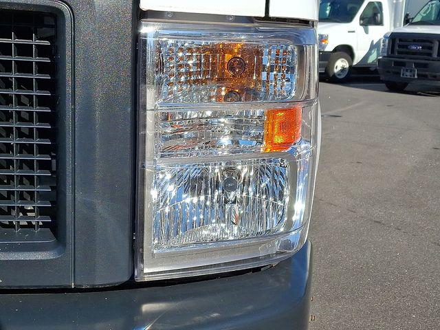 2024 Ford E-450 Cutaway Base DRW