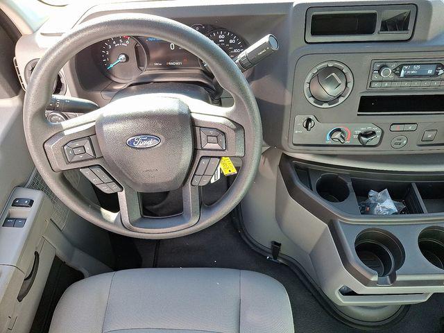 2024 Ford E-450 Cutaway Base DRW