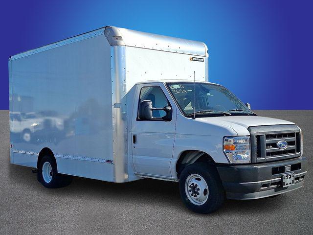 2024 Ford E-450 Cutaway Base DRW