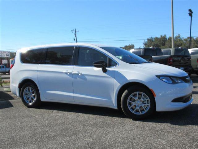 2026 Chrysler Voyager VOYAGER LX