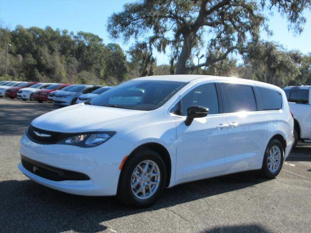 2026 Chrysler Voyager VOYAGER LX