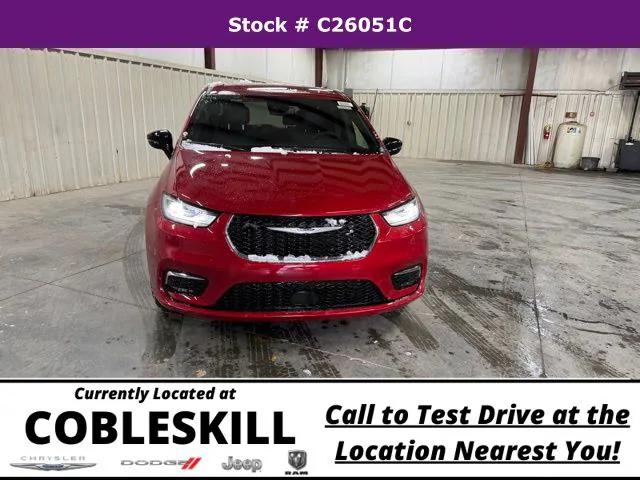 2026 Chrysler Pacifica PACIFICA SELECT AWD