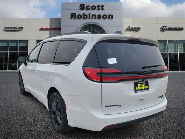 2026 Chrysler Pacifica PACIFICA LIMITED AWD