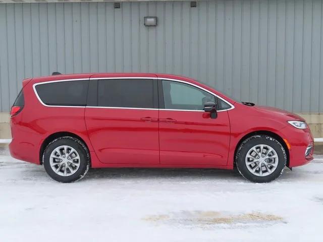 2026 Chrysler Pacifica PACIFICA LIMITED AWD