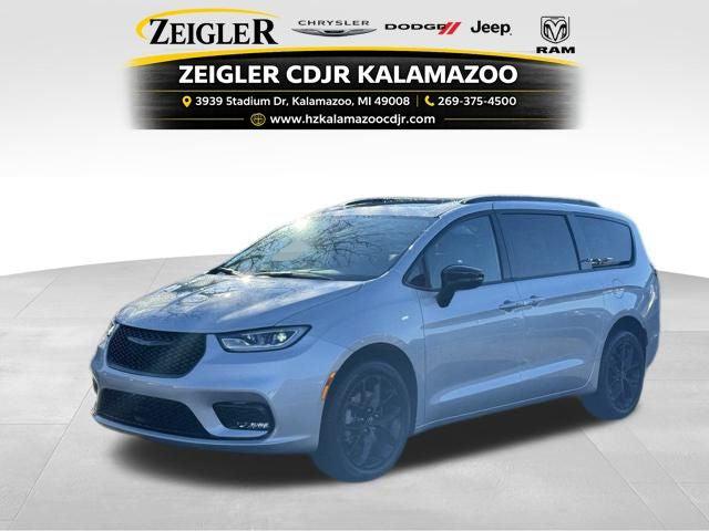 2026 Chrysler Pacifica PACIFICA LIMITED AWD