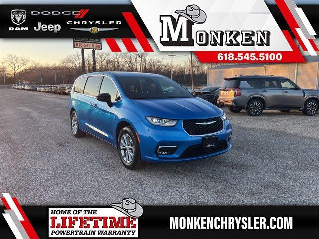 2026 Chrysler Pacifica PACIFICA SELECT AWD