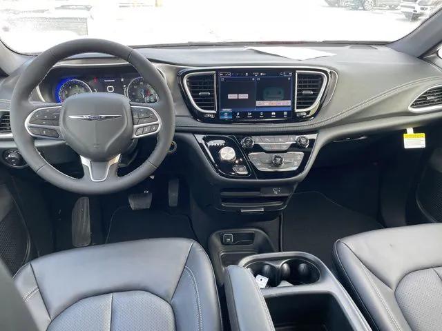 2026 Chrysler Pacifica PACIFICA SELECT AWD