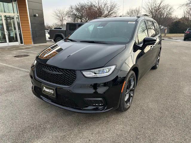 2026 Chrysler Pacifica PACIFICA LIMITED