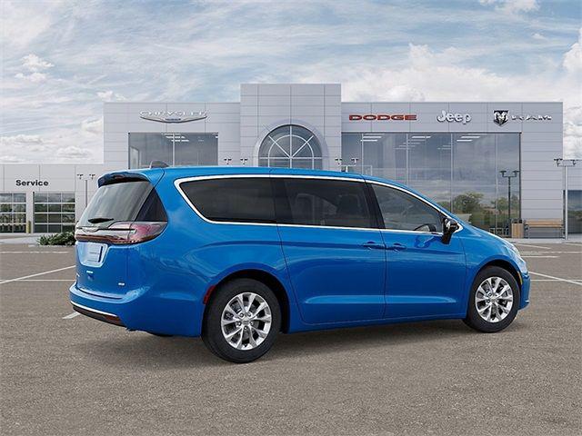 2026 Chrysler Pacifica Select AWD