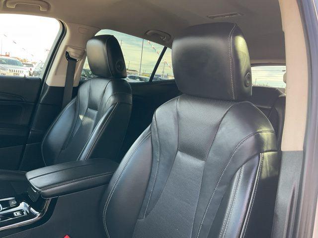 2023 Buick Envision Essence FWD