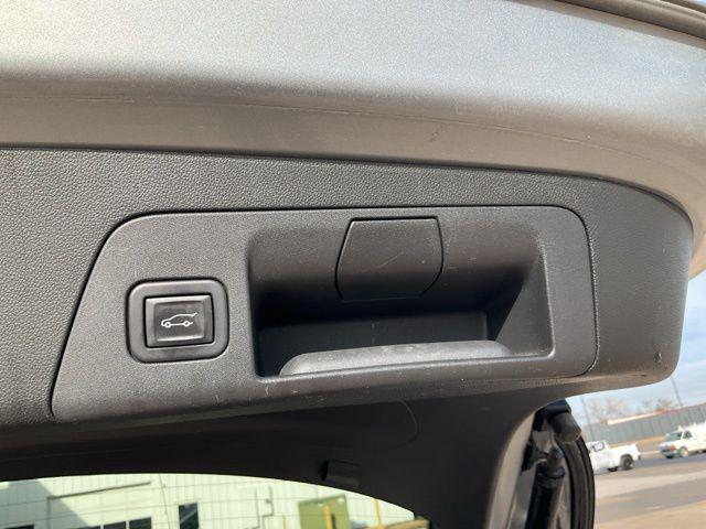 2023 Buick Envision Essence FWD