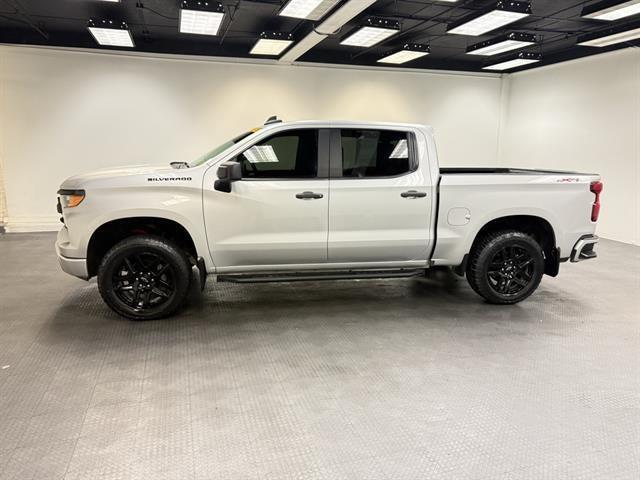 2022 Chevrolet Silverado 1500 4WD Crew Cab Short Bed Custom 2022 Chevrolet Silverado 1500 4WD Crew Cab Short Bed Custom