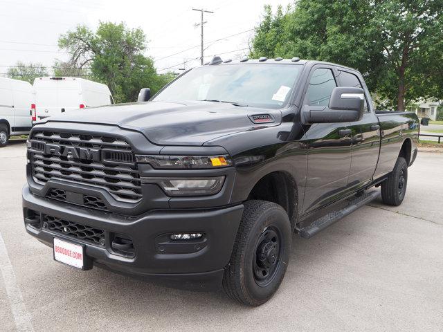 2025 RAM 2500 Tradesman Crew Cab 4x4 8 Box 2025 RAM 2500 Tradesman Crew Cab 4x4 8 Box
