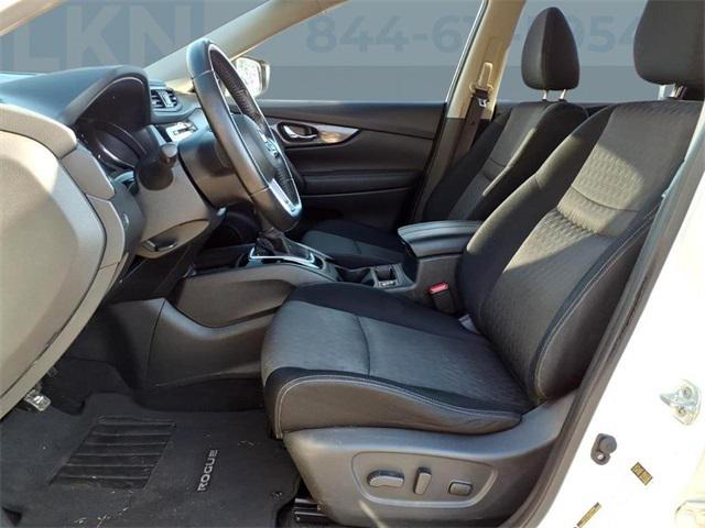 2017 Nissan Rogue SV 2017 Nissan Rogue SV