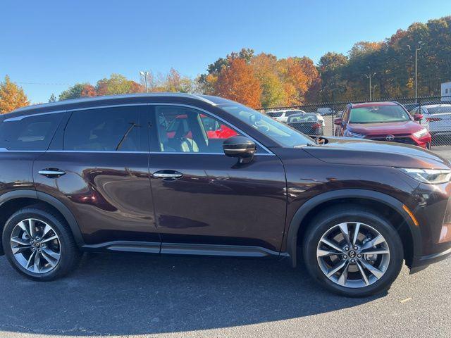 2022 INFINITI QX60 LUXE AWD 2022 INFINITI QX60 LUXE AWD