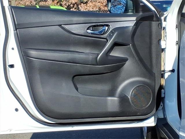 2017 Nissan Rogue SV 2017 Nissan Rogue SV