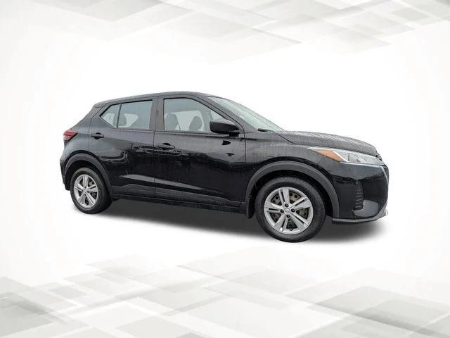 2023 Nissan Kicks S Xtronic CVT