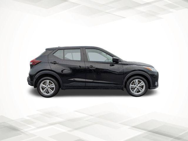 2023 Nissan Kicks S Xtronic CVT