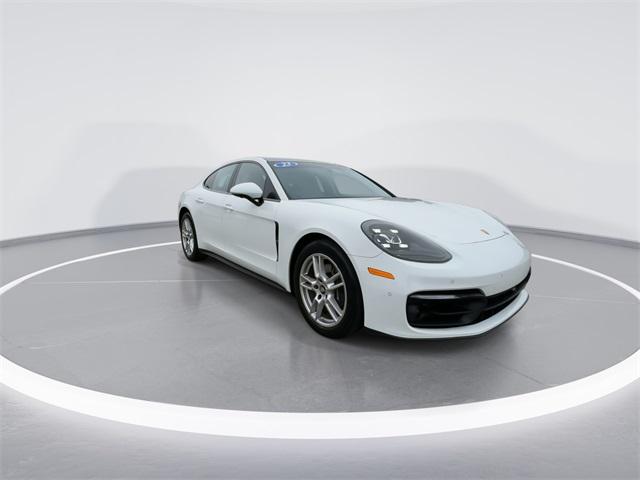 2023 Porsche Panamera Base