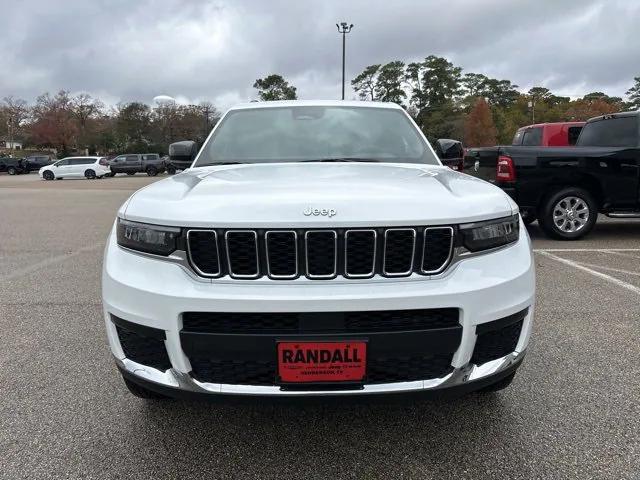 2024 Jeep Grand Cherokee L Laredo 4x2