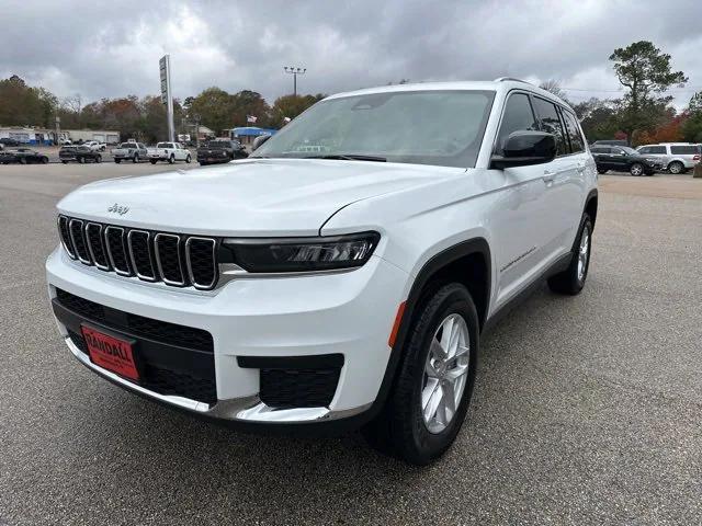 2024 Jeep Grand Cherokee L Laredo 4x2